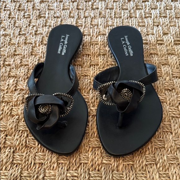 Joseph Griffin Floral Flip Flop Sandal - Picture 1 of 7